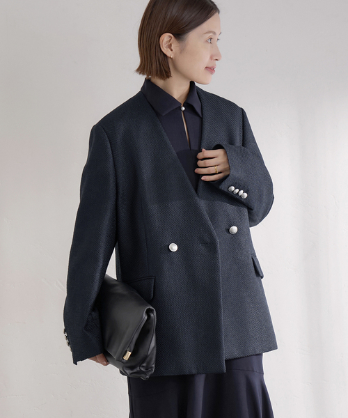 IENA(イエナ)の「&NAVY ツィーディーダブルジャケット(ノーカラージャケット・レディース・ベージュ/ネイビー・36/38)」の20枚目の写真
