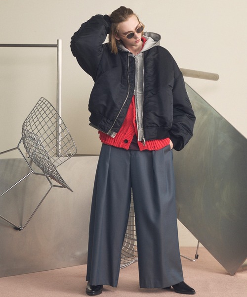 MAISON SPECIAL（メゾンスペシャル）の「《UNISEX》Prime-Over Nylon MA-1 Bomber Jacket/プライムオーバーナイロンMA-1ボンバージャケット【MAISON SPECIAL/メゾンスペシャル】（MA-1・メンズ・パープル/ブラック/グレイッシュベージュ/モスグリーン/ダークグリーン・0/2/1）」の7枚目の写真