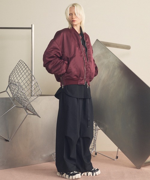 MAISON SPECIAL（メゾンスペシャル）の「《UNISEX》Prime-Over Nylon MA-1 Bomber Jacket/プライムオーバーナイロンMA-1ボンバージャケット【MAISON SPECIAL/メゾンスペシャル】（MA-1・メンズ・パープル/ブラック/グレイッシュベージュ/モスグリーン/ダークグリーン・0/2/1）」の10枚目の写真