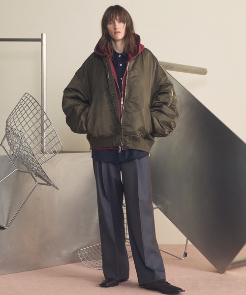 MAISON SPECIAL（メゾンスペシャル）の「《UNISEX》Prime-Over Nylon MA-1 Bomber Jacket/プライムオーバーナイロンMA-1ボンバージャケット【MAISON SPECIAL/メゾンスペシャル】（MA-1・メンズ・パープル/ブラック/グレイッシュベージュ/モスグリーン/ダークグリーン・0/2/1）」の9枚目の写真