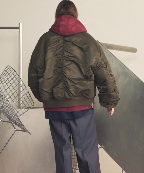 MAISON SPECIAL（メゾンスペシャル）の「《UNISEX》Prime-Over Nylon MA-1 Bomber Jacket/プライムオーバーナイロンMA-1ボンバージャケット【MAISON SPECIAL/メゾンスペシャル】（MA-1・メンズ・パープル/ブラック/グレイッシュベージュ/モスグリーン/ダークグリーン・0/2/1）」の22枚目の写真