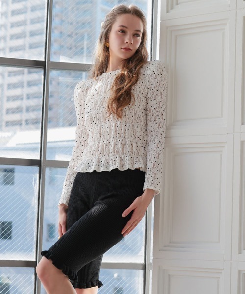 DONOBAN（ドノバン）の「パフショルダーレースロングスリーブ（Tシャツ/カットソー・レディース・ホワイト/ブラック・ONE SIZE）」の6枚目の写真