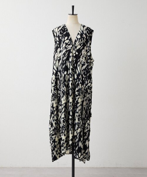 ear PAPILLONNER(イアパピヨネ)の「ベスト風ワンピース【SUM1 STYLE】(ワンピース・レディース・ブラック/ブラック系その他・FREE)」の15枚目の写真