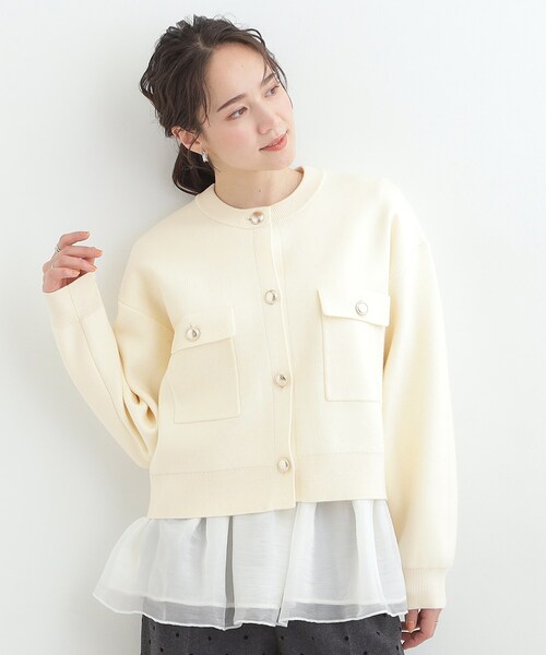 SHOO・LA・RUE（シューラルー）の「【洗濯機可/S-LL】金ボタンがアクセント ニットカーディガン（カーディガン/ボレロ・レディース・アイボリー/ネイビー/ベビーピンク・04/03/02/01）」の18枚目の写真