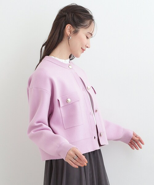 SHOO・LA・RUE（シューラルー）の「【洗濯機可/S-LL】金ボタンがアクセント ニットカーディガン（カーディガン/ボレロ・レディース・アイボリー/ネイビー/ベビーピンク・04/03/02/01）」の4枚目の写真