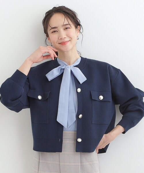 SHOO・LA・RUE（シューラルー）の「【洗濯機可/S-LL】金ボタンがアクセント ニットカーディガン（カーディガン/ボレロ・レディース・アイボリー/ネイビー/ベビーピンク・04/03/02/01）」の7枚目の写真