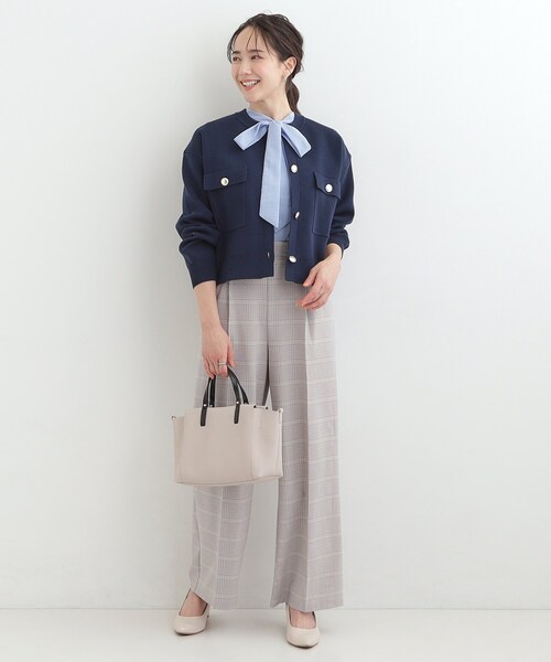 SHOO・LA・RUE（シューラルー）の「【洗濯機可/S-LL】金ボタンがアクセント ニットカーディガン（カーディガン/ボレロ・レディース・アイボリー/ネイビー/ベビーピンク・04/03/02/01）」の9枚目の写真