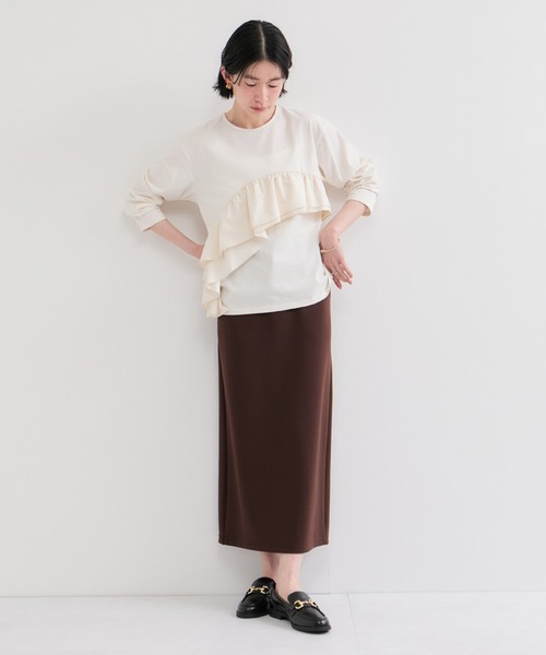 le cercle ADAM ET ROPE'(ルセルクルアダムエロペ)の「シアーフリルアシメコンビプルオーバー(Tシャツ/カットソー・レディース・ブラック/オフホワイト・FREE)」の7枚目の写真