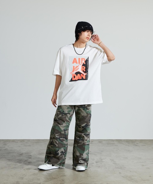JORDAN BRAND（ジョーダンブランド）の「ジョーダン メンズ グラフィック Tシャツ / Jordan Men's Graphic T-Shirt IF3112-100 White（Tシャツ/カットソー・メンズ・ホワイト・XL/2XL/S/L/M）」の4枚目の写真