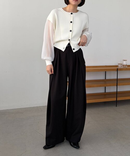 CAPRICIEUX LE'MAGE(カプリシューレマージュ)の「〈C.L〉レザーベルト付変形タックパンツ(その他パンツ・レディース・ブラック/ベージュ・36/38)」の9枚目の写真