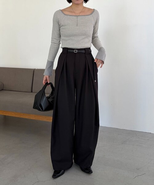 CAPRICIEUX LE'MAGE(カプリシューレマージュ)の「〈C.L〉レザーベルト付変形タックパンツ(その他パンツ・レディース・ブラック/ベージュ・36/38)」の12枚目の写真