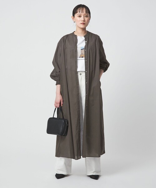 green label relaxing（グリーンレーベルリラクシング）の「ギャザー ソリッド シャツワンピース（シャツワンピース・レディース・ダークグレー・FREE）」の2枚目の写真