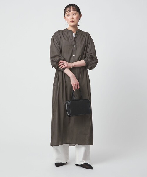 green label relaxing（グリーンレーベルリラクシング）の「ギャザー ソリッド シャツワンピース（シャツワンピース・レディース・ダークグレー・FREE）」の5枚目の写真