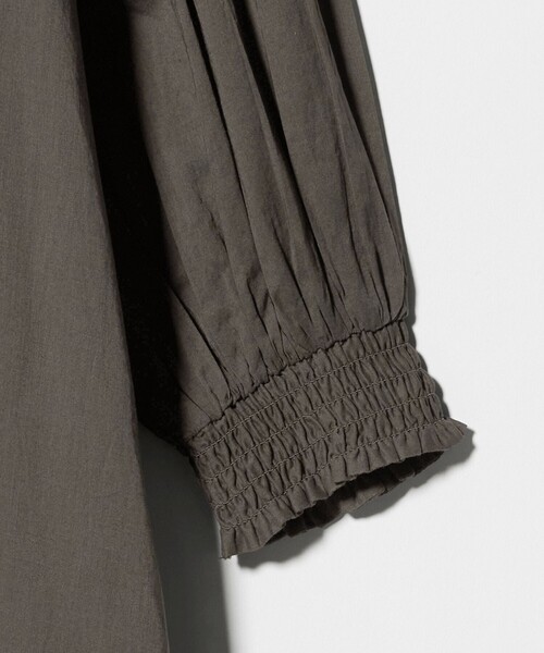 green label relaxing（グリーンレーベルリラクシング）の「ギャザー ソリッド シャツワンピース（シャツワンピース・レディース・ダークグレー・FREE）」の10枚目の写真