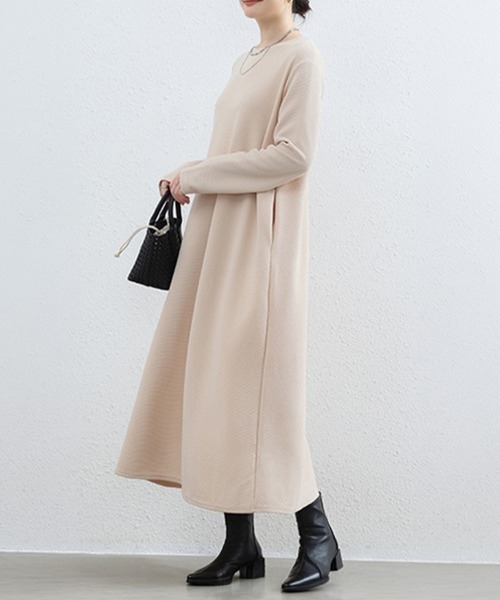 SallyLunn(サリーラン)の「ゆったりAラインロングワンピース(ワンピース・レディース・ブラウン/グレー/ライトベージュ/ブラック・FREE)」の9枚目の写真