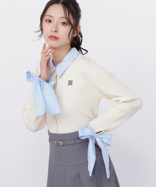 JILL by JILL STUART(ジルバイジルスチュアート)の「袖リボンケーブルカーディガン(ニット/セーター・レディース・グレー/ホワイト/ネイビー・FREE)」の7枚目の写真