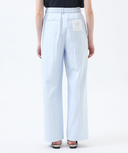 MACKINTOSH PHILOSOPHY（ﾏｯｷﾝﾄｯｼｭ ﾌｨﾛｿﾌｨｰ）の「【MP STANDARD TROUSERS 001 WIDE FIT】DRY OXFORD製（その他パンツ・レディース・ライトイエロー/ベージュ系その他/ダークネイビー/ブルー系その他7/チャコールグレー/オフホワイト/ブルー/ブラウン系その他4/カーキ・40/36/34/38/32）」の13枚目の写真