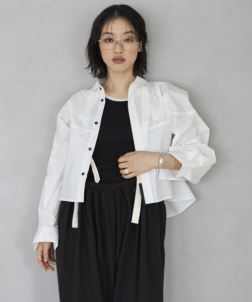 Firsthand(ファーストハンド)の「Firsthand/ファーストハンド 切替デザイン ショートブラウス / 立体スリーブ ロングスリーブシャツ(シャツ/ブラウス・レディース・サックスブルー/チャコールグレー/ホワイト/ピンク・フリ-)」の5枚目の写真