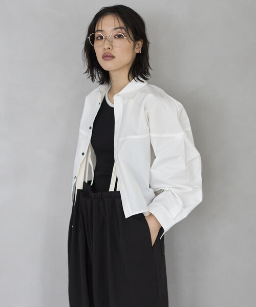 Firsthand(ファーストハンド)の「Firsthand/ファーストハンド 切替デザイン ショートブラウス / 立体スリーブ ロングスリーブシャツ(シャツ/ブラウス・レディース・サックスブルー/チャコールグレー/ホワイト/ピンク・フリ-)」の6枚目の写真