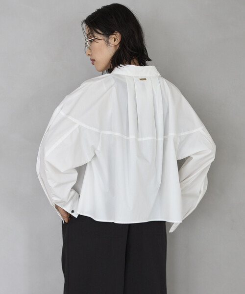 Firsthand(ファーストハンド)の「Firsthand/ファーストハンド 切替デザイン ショートブラウス / 立体スリーブ ロングスリーブシャツ(シャツ/ブラウス・レディース・サックスブルー/チャコールグレー/ホワイト/ピンク・フリ-)」の8枚目の写真