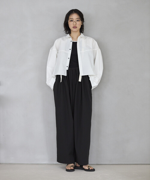 Firsthand(ファーストハンド)の「Firsthand/ファーストハンド 切替デザイン ショートブラウス / 立体スリーブ ロングスリーブシャツ(シャツ/ブラウス・レディース・サックスブルー/チャコールグレー/ホワイト/ピンク・フリ-)」の11枚目の写真