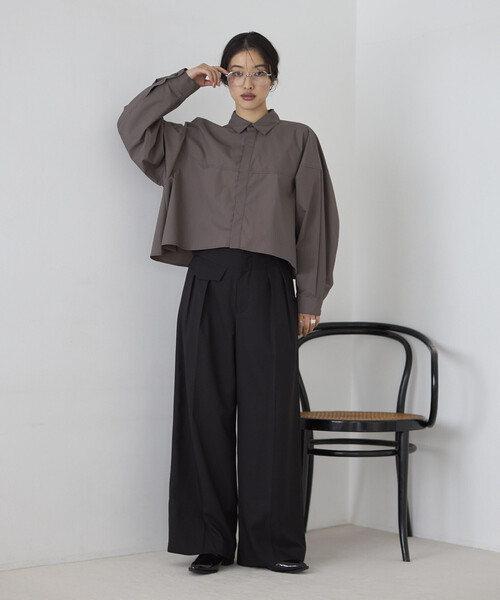 Firsthand(ファーストハンド)の「Firsthand/ファーストハンド 切替デザイン ショートブラウス / 立体スリーブ ロングスリーブシャツ(シャツ/ブラウス・レディース・サックスブルー/チャコールグレー/ホワイト/ピンク・フリ-)」の17枚目の写真