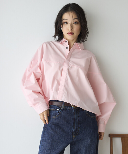 Firsthand(ファーストハンド)の「Firsthand/ファーストハンド 切替デザイン ショートブラウス / 立体スリーブ ロングスリーブシャツ(シャツ/ブラウス・レディース・サックスブルー/チャコールグレー/ホワイト/ピンク・フリ-)」の22枚目の写真