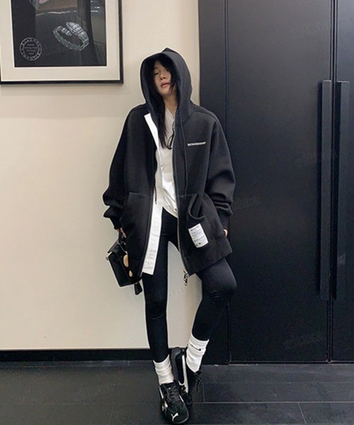 Dalfwin（ダールフィン）の「韓国ファッション RICECAKEラベル付きサイドボタンダブルジップフーディー（パーカー・レディース・ブラック/グレー・FREE）」の5枚目の写真