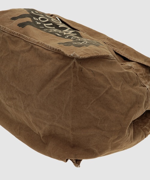 BOW WOW(バウワウ)の「THE BOW WOW JOURNAL NEWSPAPER BAG AGED(ショルダーバッグ・メンズ・ブラウン・ONE SIZE)」の3枚目の写真