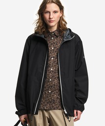 AIGLE（エーグル）の「全天候型 透湿防水 パッカブル フーデッドジャケット（マウンテンパーカー）」