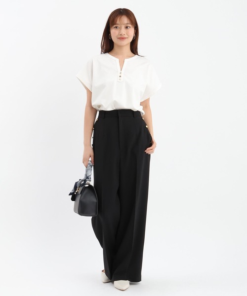 Andemiu(アンデミュウ)の「キンボタンスキッパーカットソー659218(Tシャツ/カットソー・レディース・オフホワイト/ネイビー/ブルー・FREE)」の6枚目の写真