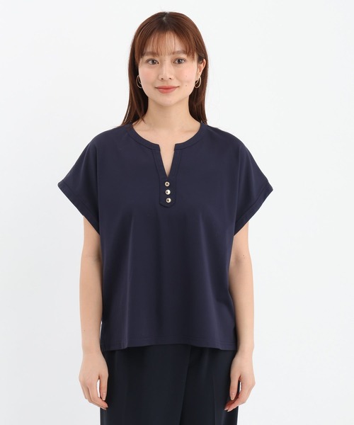 Andemiu(アンデミュウ)の「キンボタンスキッパーカットソー659218(Tシャツ/カットソー・レディース・オフホワイト/ネイビー/ブルー・FREE)」の13枚目の写真