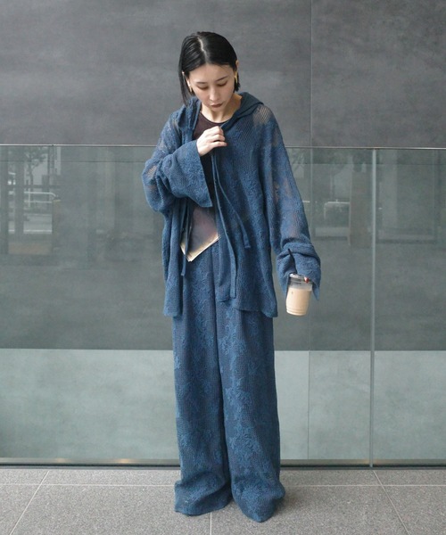 Ameri（アメリ）の「2WAY MESH DAMASK EMBROIDERY HOOD BLOUSE（シャツ