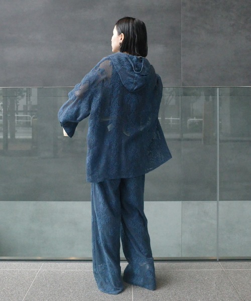 Ameri(アメリ)の「2WAY MESH DAMASK EMBROIDERY HOOD BLOUSE(シャツ/ブラウス・レディース・ブルー/ブラック/アイボリー・FREE)」の18枚目の写真