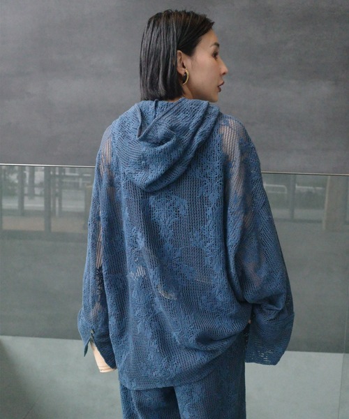 Ameri(アメリ)の「2WAY MESH DAMASK EMBROIDERY HOOD BLOUSE(シャツ/ブラウス・レディース・ブルー/ブラック/アイボリー・FREE)」の15枚目の写真