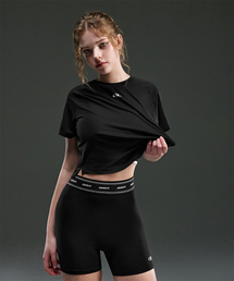 W SYMBOL B COOLEVER CROP T-SHIRTS [BLACK]