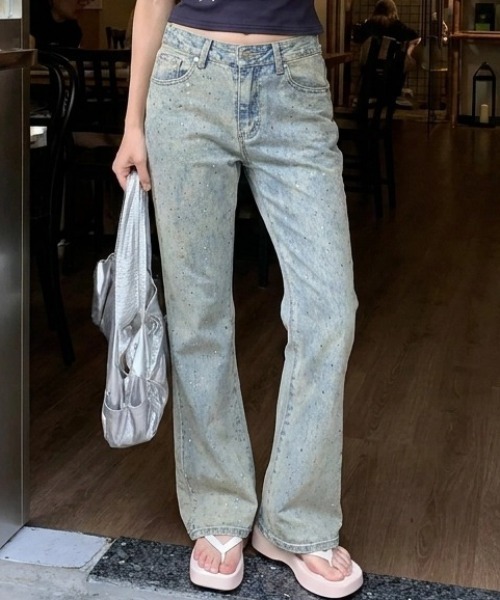 P.V.T(ピーブイティー)の「ストレッチフレアキラキラデニムパンツ(デニムパンツ・レディース・Black/サックスブルー系/Navy・M)」の3枚目の写真