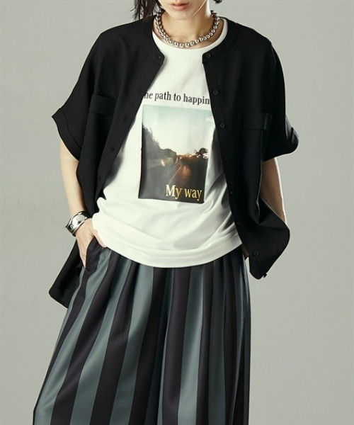 Soiunique（スワユニーク）の「【接触冷感・吸水速乾】 ひんやり素材フォトプリント半袖Tシャツ ［Soiunique］（Tシャツ/カットソー・レディース・ブラウン/オフホワイト/チャコール・M/L/LL）」の4枚目の写真