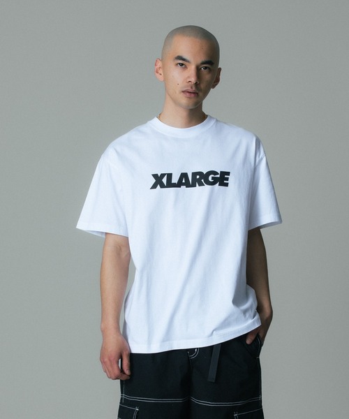 XLARGE(エクストララージ)の「STANDARD LOGO S/S TEE(Tシャツ/カットソー・メンズ・ブラック/グリーン/ブラウン/ホワイト・XXL/XL/L/M/S)」の2枚目の写真