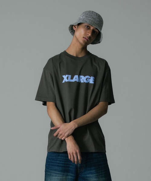 XLARGE(エクストララージ)の「STANDARD LOGO S/S TEE(Tシャツ/カットソー・メンズ・ブラック/グリーン/ブラウン/ホワイト・XXL/XL/L/M/S)」の7枚目の写真