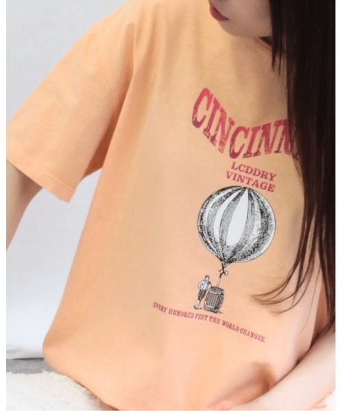amini(アミニ)の「ピグメントプリントTシャツ(Tシャツ/カットソー・レディース・オレンジ/チャコールグレー/グレイッシュベージュ・MEDIUM)」の4枚目の写真