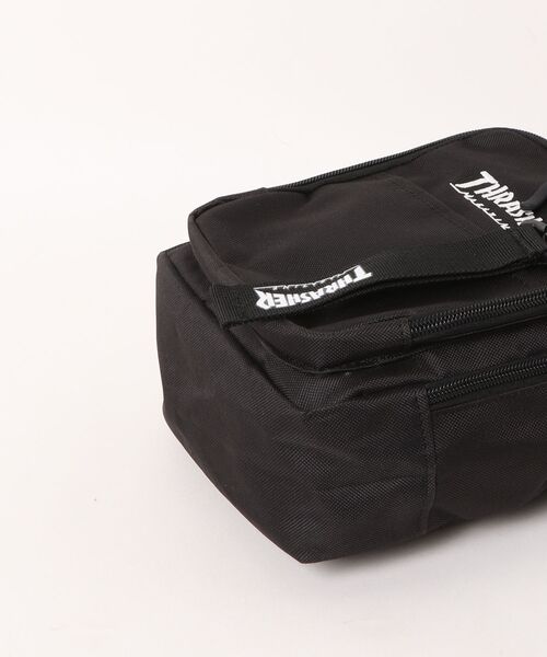 THRASHER(スラッシャー)の「THRASHER VERTICAL MINI SHOULDER BAG(ショルダーバッグ・メンズ・ブラック系その他2/ブラック系その他・FREE)」の4枚目の写真