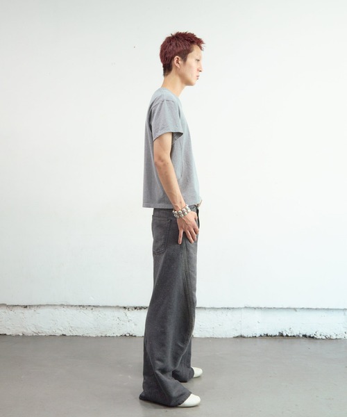 NVRFRGT(ネヴァーフォーゲット)の「GLITTER TWILL 3D TWISTED WIDE LEG 5P PANTS(デニムパンツ・メンズ・ブラック・3/2/1)」の2枚目の写真