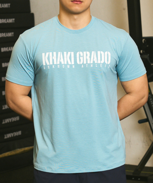 KHAKI GRADO(カーキグラド)の「K.A.G シグネチャー1 マッスルドレギュラーフィット半袖Tシャツ(アンティークブルー)(Tシャツ/カットソー・メンズ・その他・SMALL/MEDIUM/LARGE/X-LARGE/XX-LARGE)」の2枚目の写真