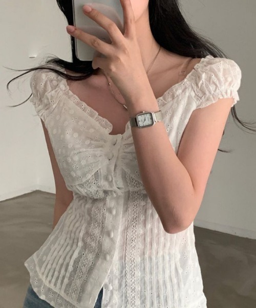SHEPP(シープ)の「パフスリーブ フロントボタン タイトブラウス(シャツ/ブラウス・レディース・グレー/ホワイト・M/S)」の10枚目の写真