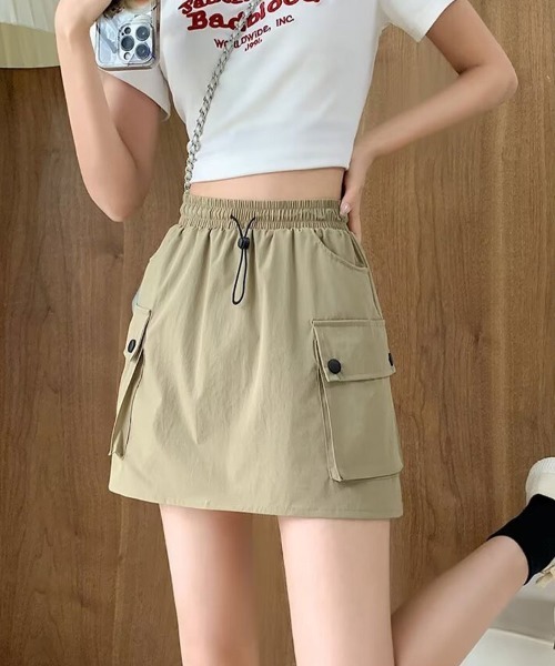 mielu(ミエル)の「ハイウエストカーゴ風ミニスカート(スカート・レディース・ブラック/ベージュ/グレー・LARGE/MEDIUM)」の6枚目の写真