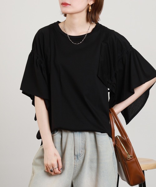 EGLANTINE(エグランティーヌ)の「EGLANTINE フレアスリーブカットソー(Tシャツ/カットソー・レディース・ロイヤルブルー/オフホワイト/ブラック・38)」の2枚目の写真