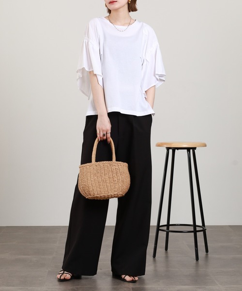 EGLANTINE(エグランティーヌ)の「EGLANTINE フレアスリーブカットソー(Tシャツ/カットソー・レディース・ロイヤルブルー/オフホワイト/ブラック・38)」の9枚目の写真
