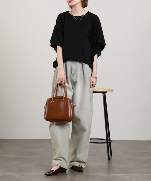EGLANTINE(エグランティーヌ)の「EGLANTINE フレアスリーブカットソー(Tシャツ/カットソー・レディース・ロイヤルブルー/オフホワイト/ブラック・38)」の16枚目の写真