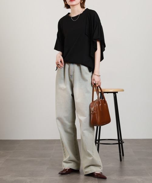 EGLANTINE(エグランティーヌ)の「EGLANTINE フレアスリーブカットソー(Tシャツ/カットソー・レディース・ロイヤルブルー/オフホワイト/ブラック・38)」の17枚目の写真